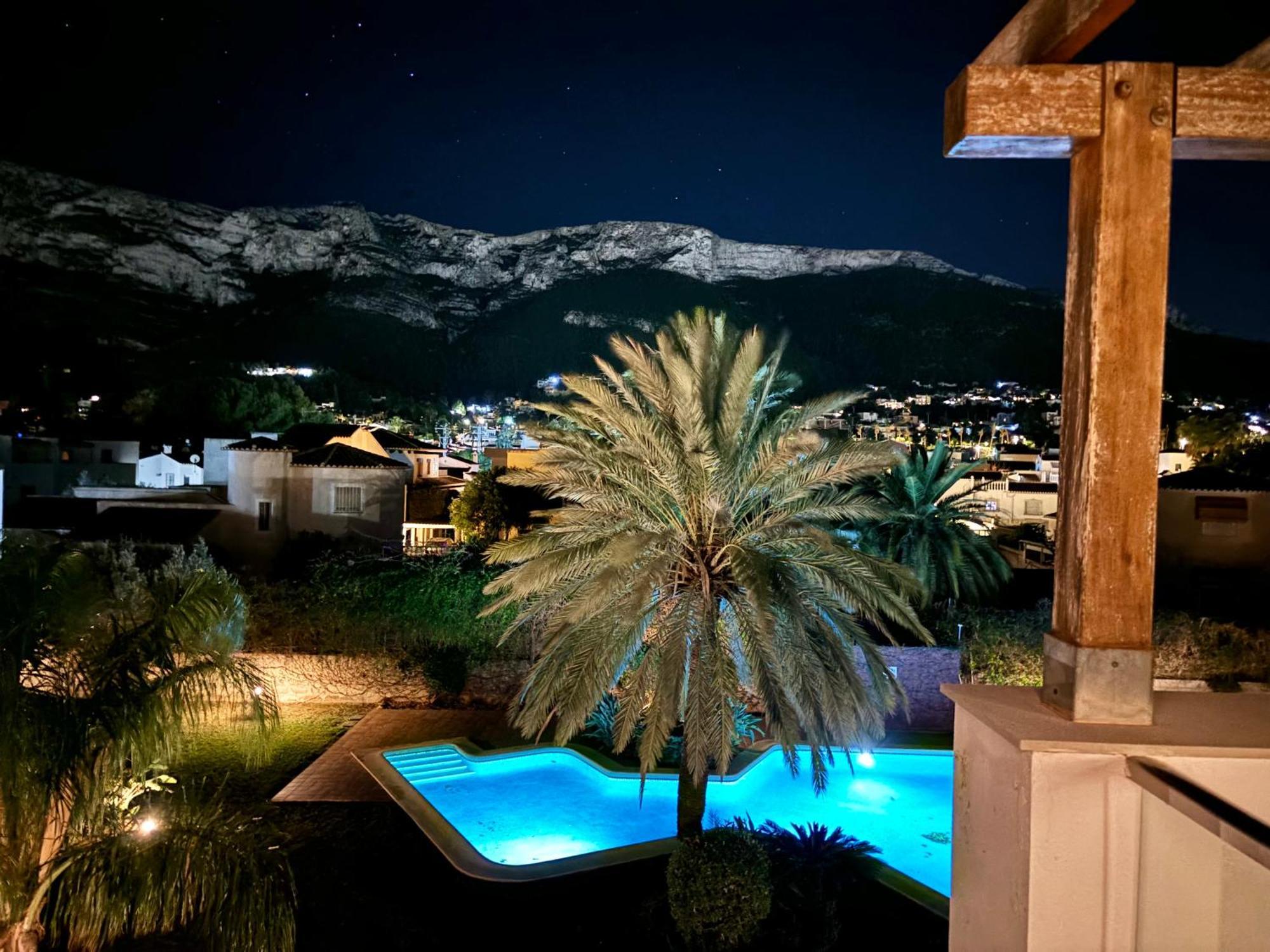 Hoteltype Penthouse 2 Beds, Parking, Wifi & Pool Stunning Views Denia Luaran gambar